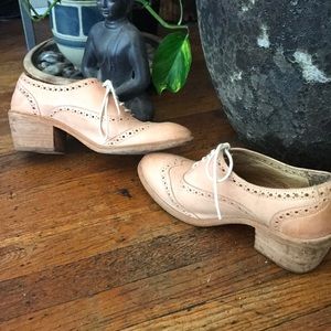 Frye lace up wing tip